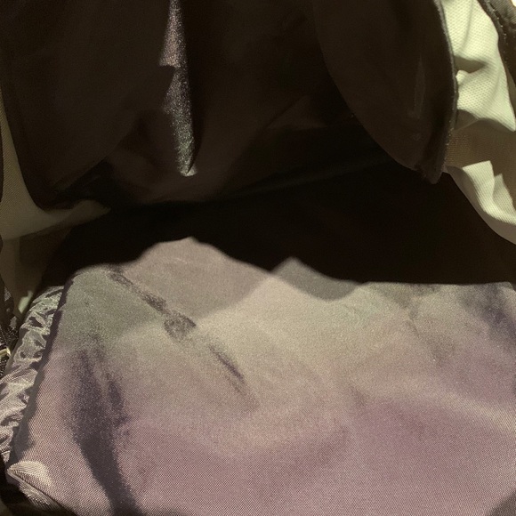 **NEW** Boys’ Quiksilver Backpack - Picture 7 of 7